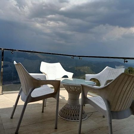 Pine Peak Villa Kasauli Exterior photo